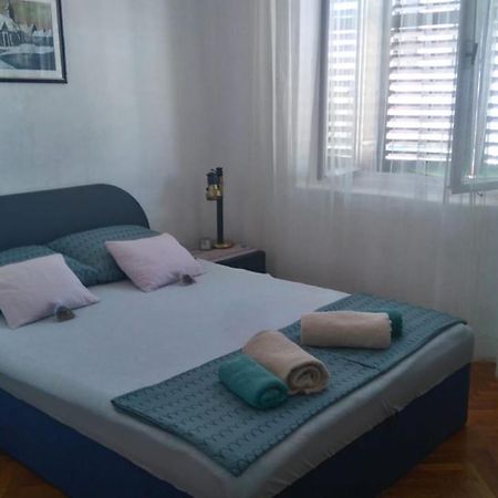 Guest House Oleander Zlarin Buitenkant foto